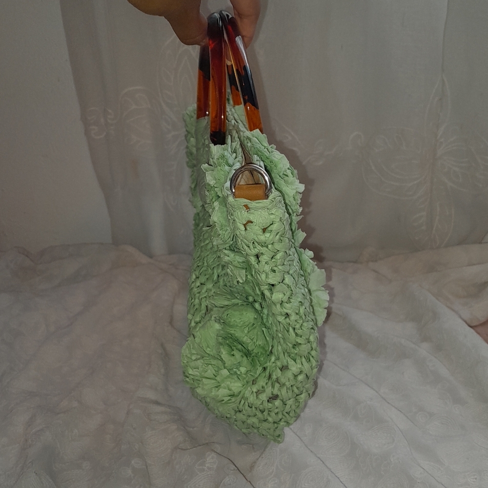 Green Woven Handbag with Tortoise Shell Handles - Picture 4 of 4